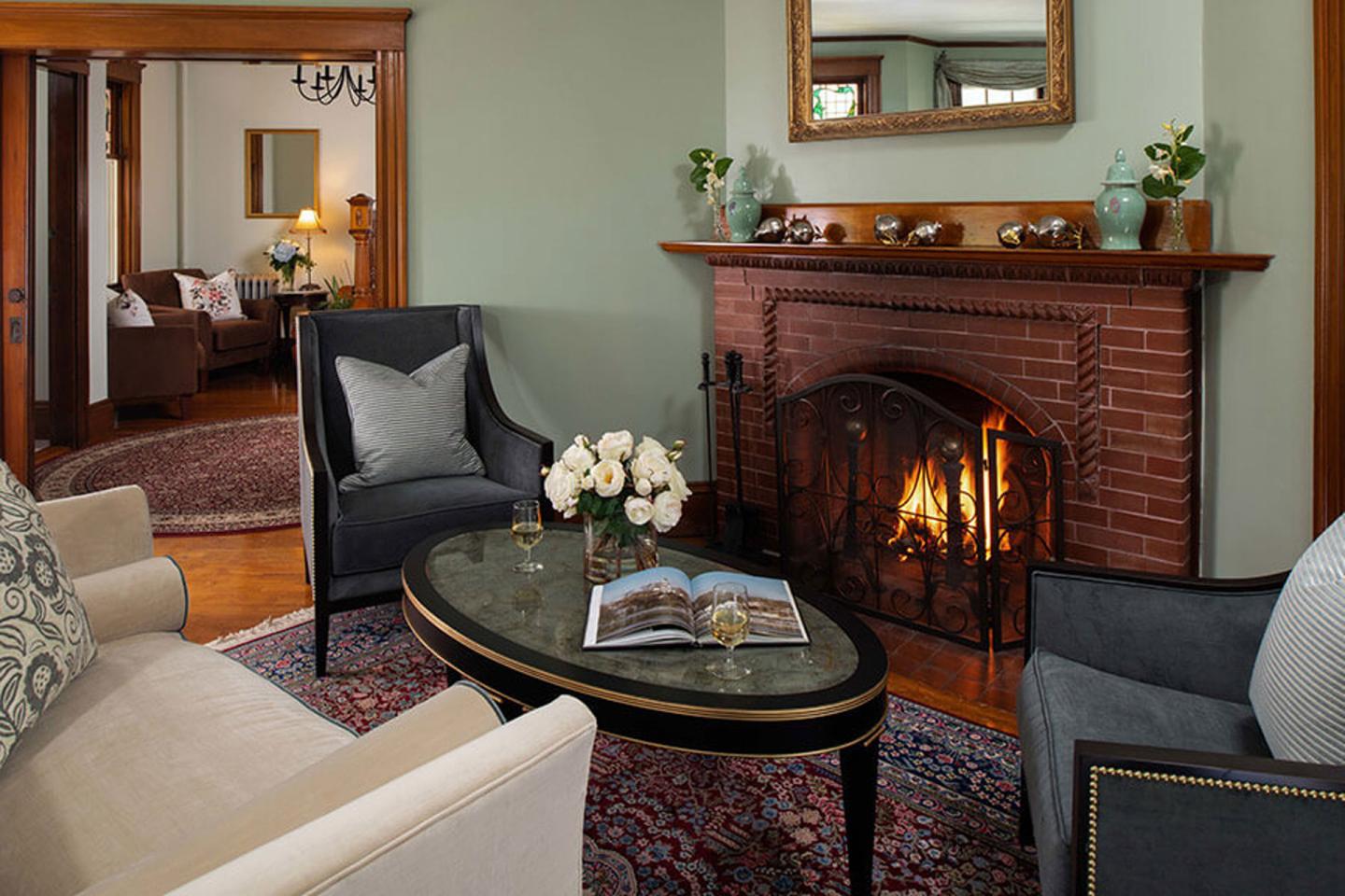 Palmer House Inn - Common Area