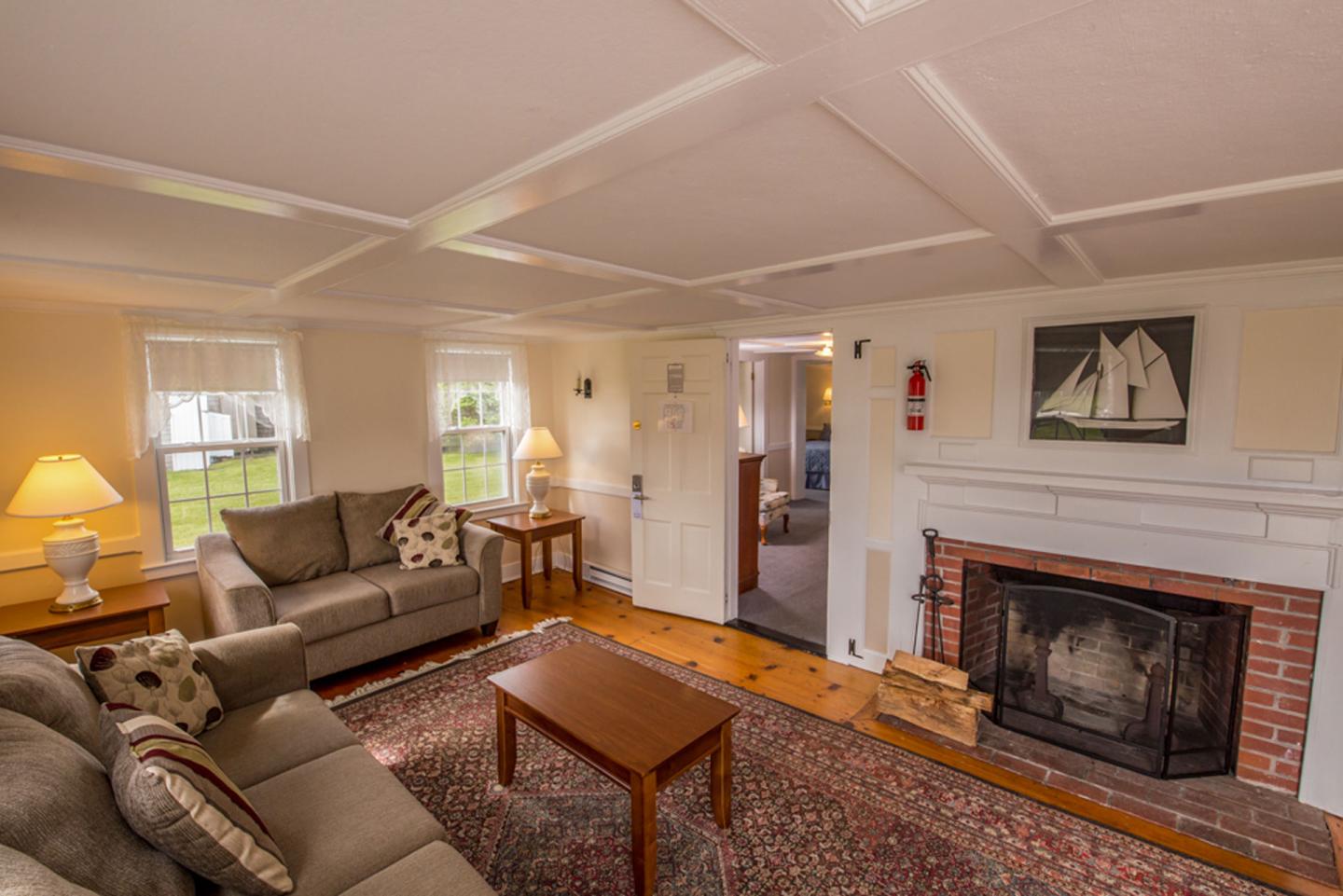 Lighthouse Inn - Guest Room