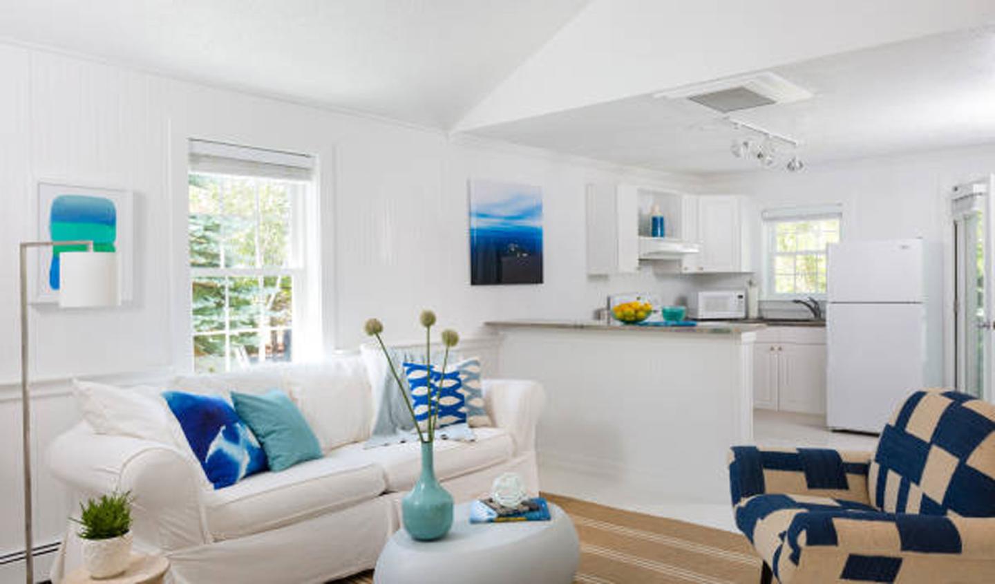 Blue - Inn on the Beach - Guest Room