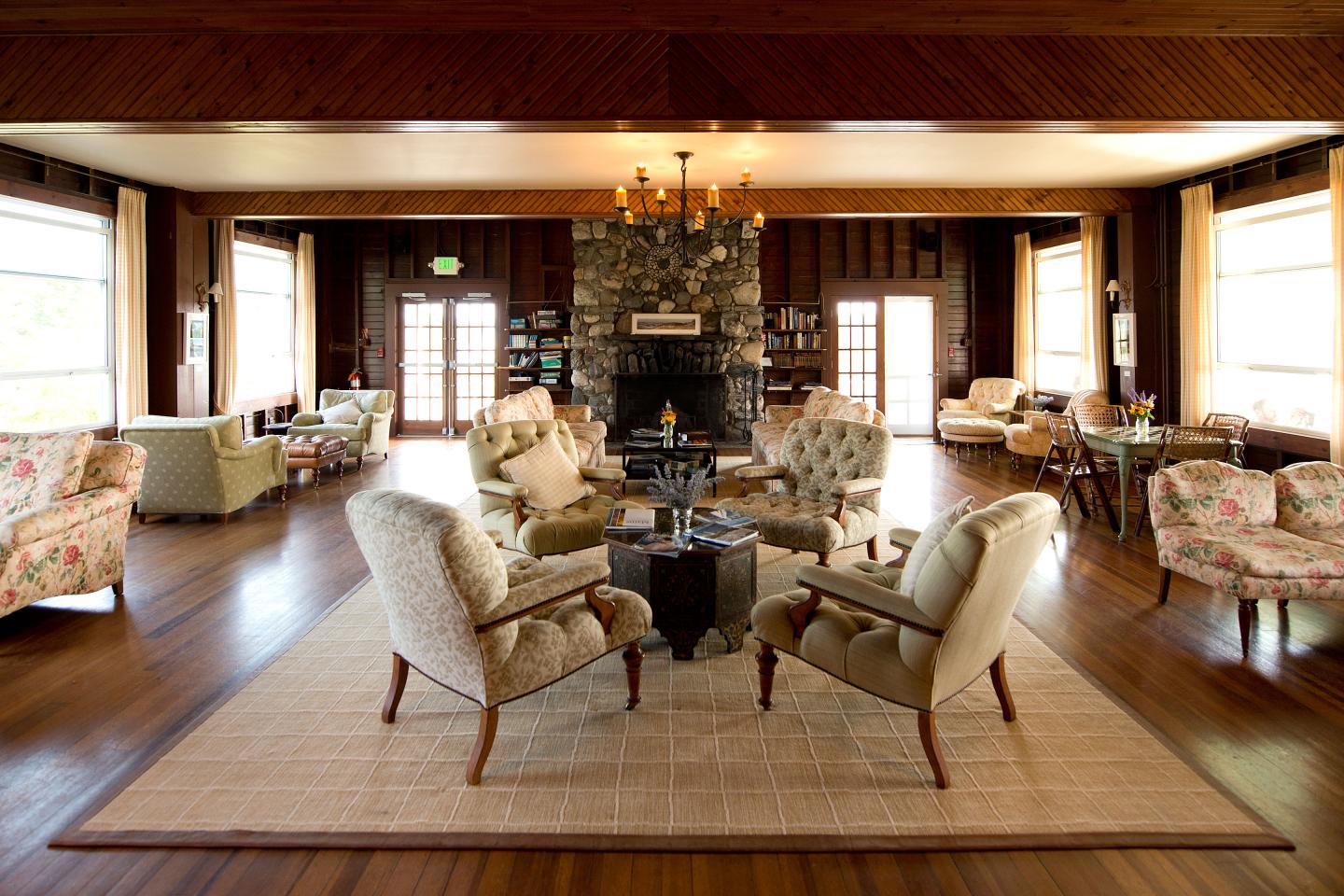 Chebeague Island Inn - Lobby