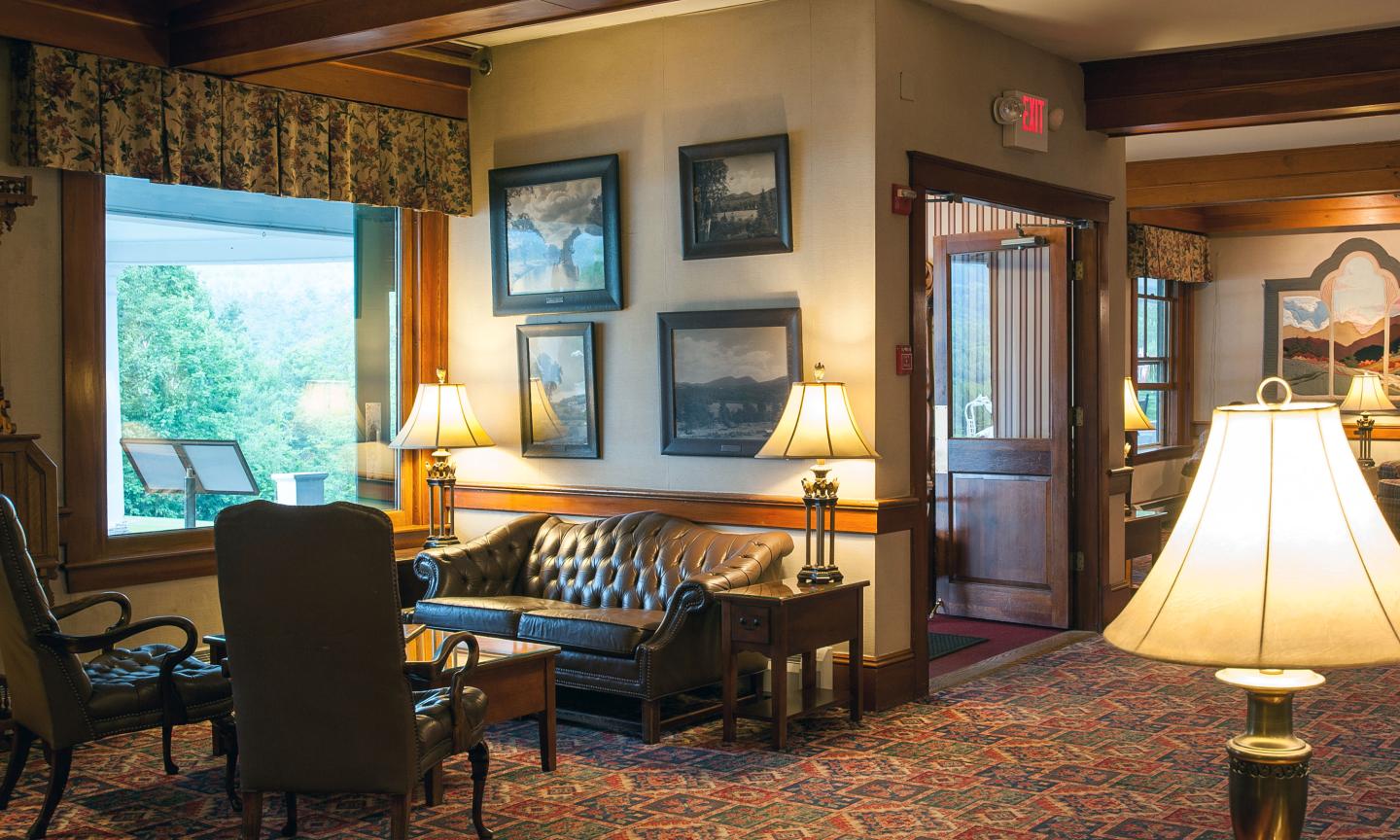 Eagle Mountain House & Golf Club - Lobby