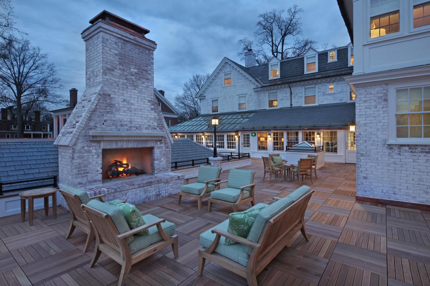 Lord Jeffery Inn - Outdoor Fireplace