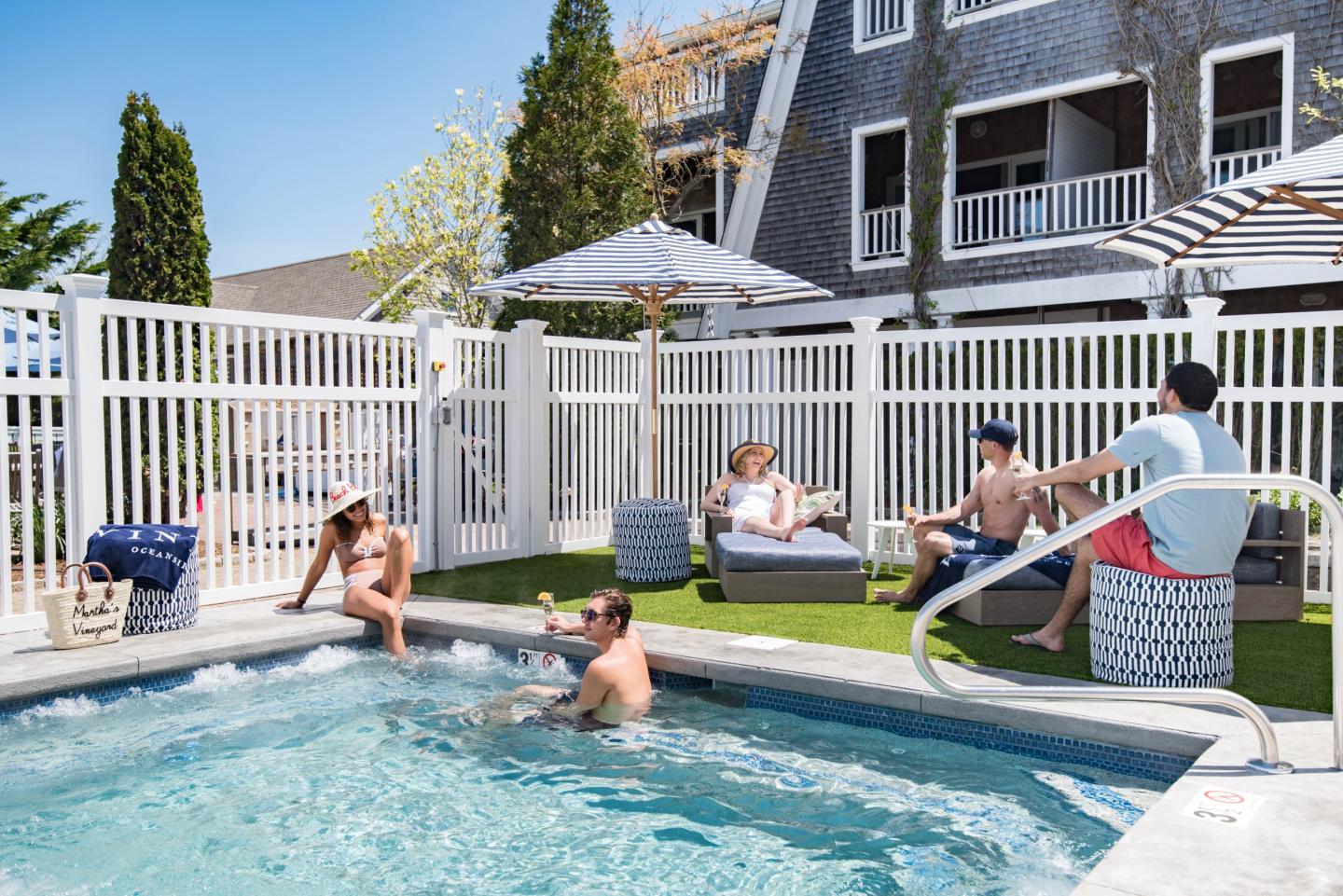 Winnetu Oceanside Resort - Pool 