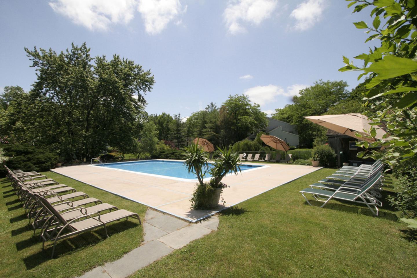 Interlaken Inn - Pool