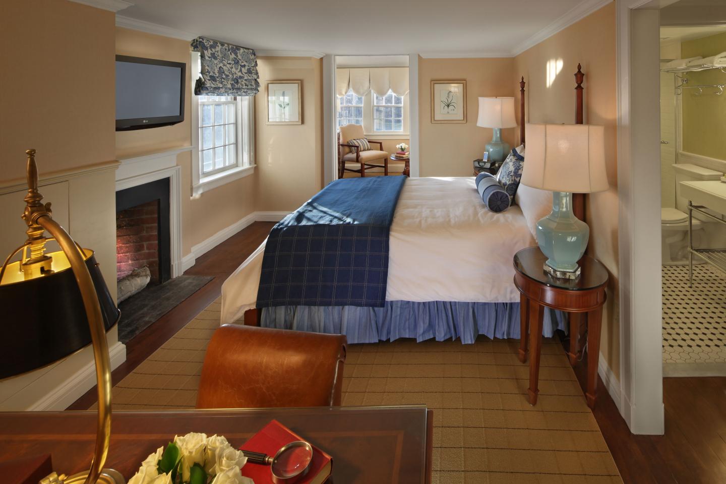 Lord Jeffery Inn - Guest Room