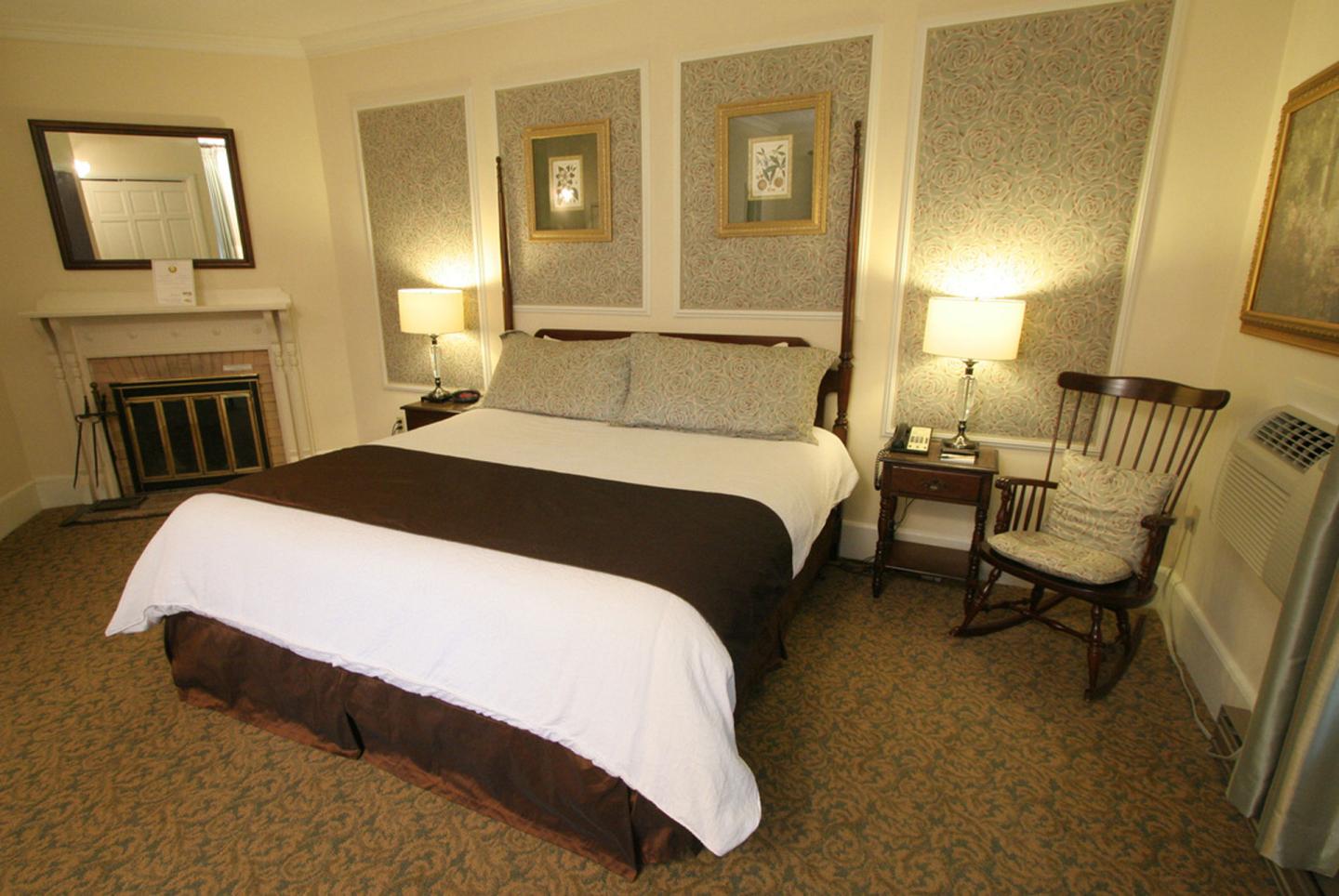 Interlaken Inn - Guest Room