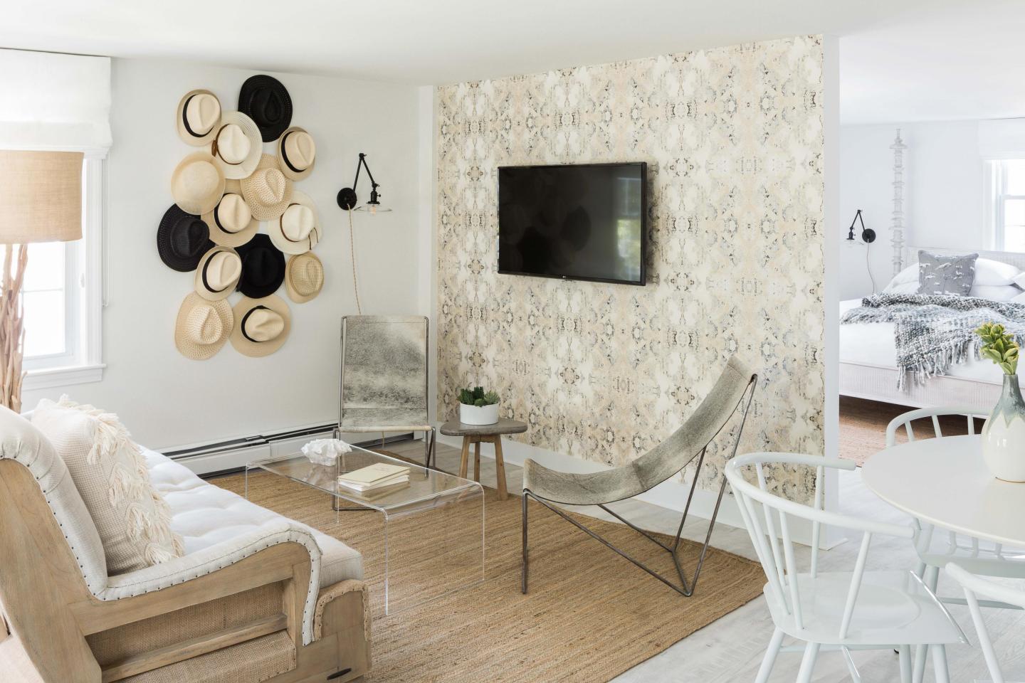 The Coonamessett - Guest Room