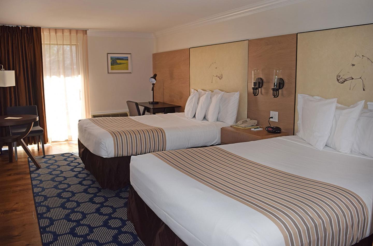 Interlaken Inn - Guest Room