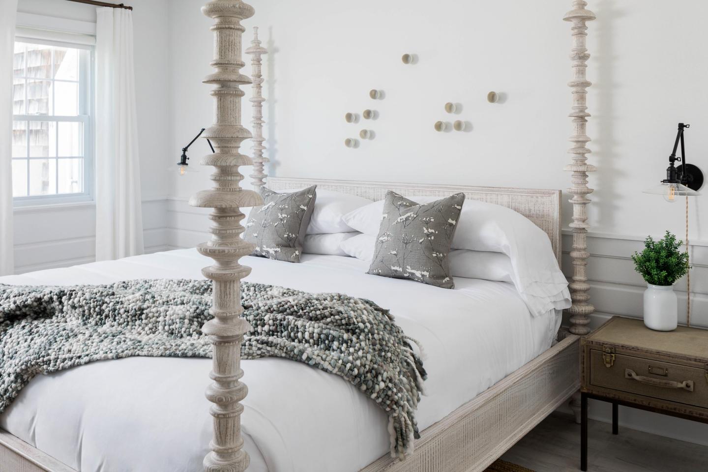 The Coonamessett - Guest Room