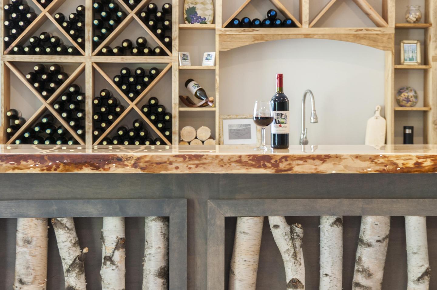 Riverwalk Resort at Loon Mountain - Wine Bar