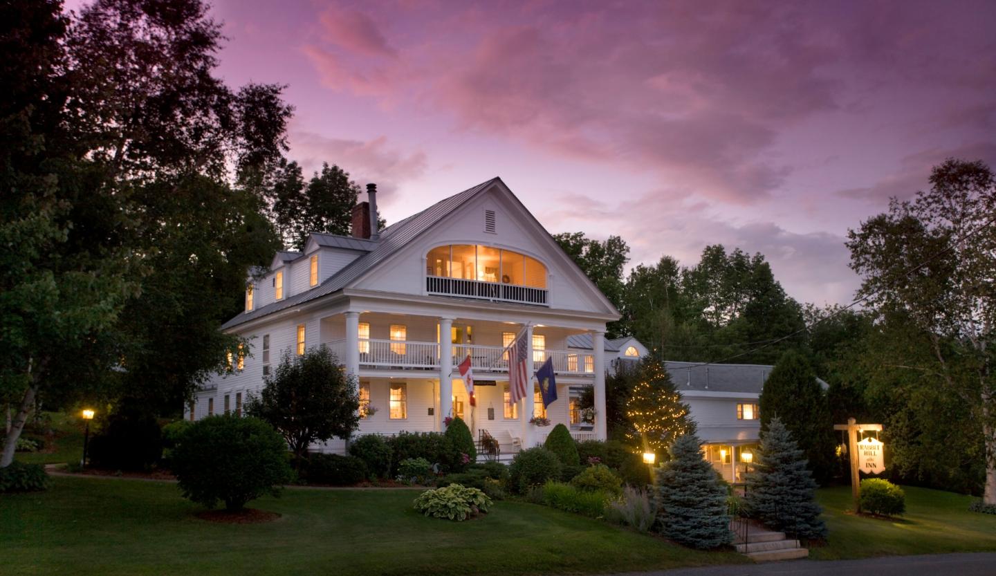 Rabbit Hill Inn - Exterior Twilight