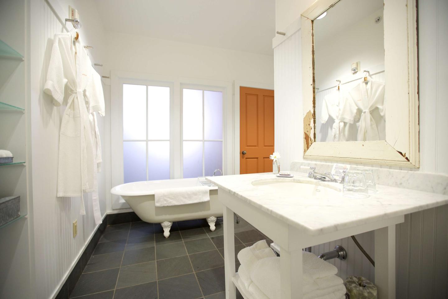 The Porches Inn at MASS MoCA