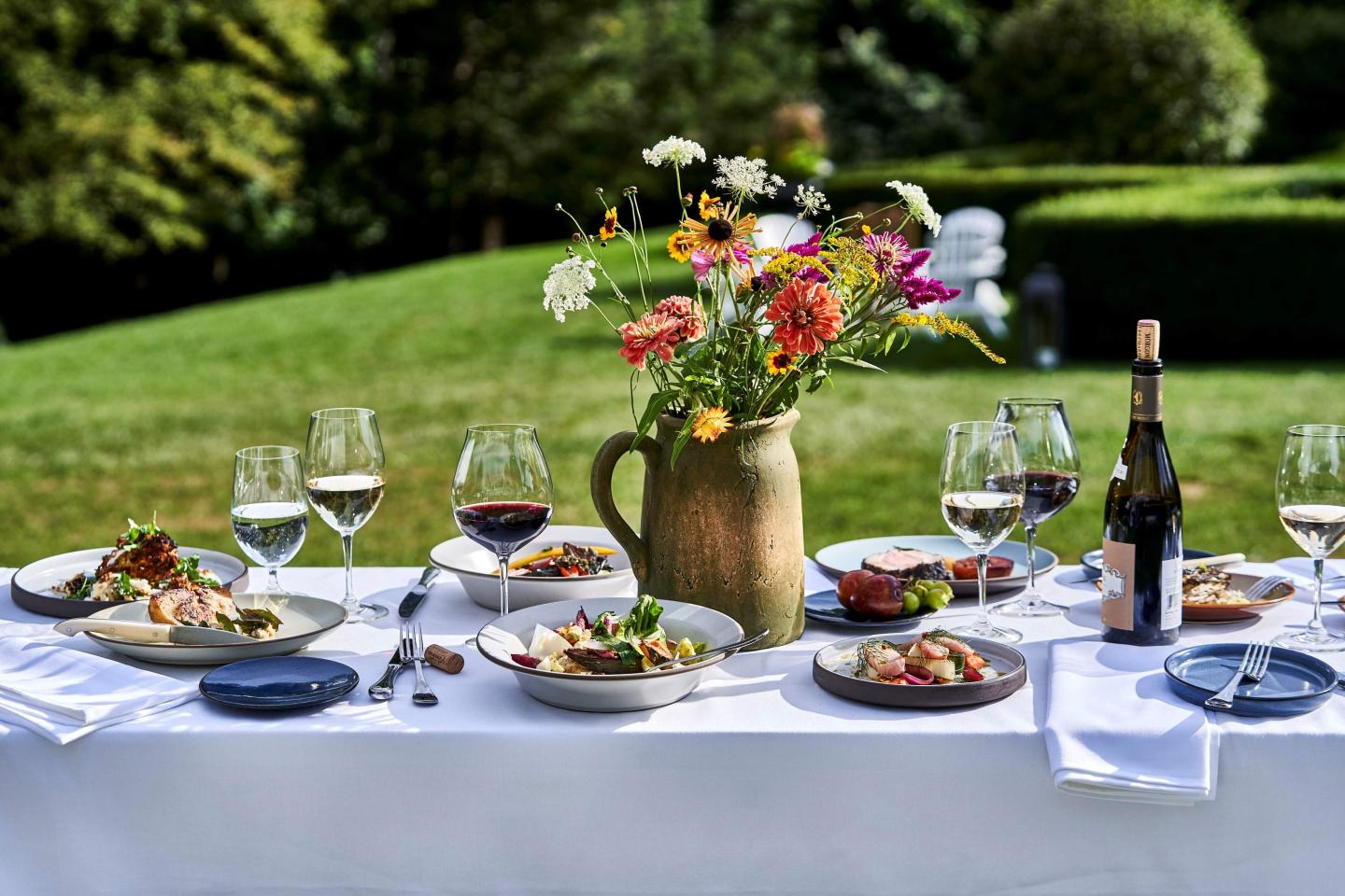 https://www.newenglandinnsandresorts.com/sites/default/files/media-images/Picnic%2002.2021.jpg