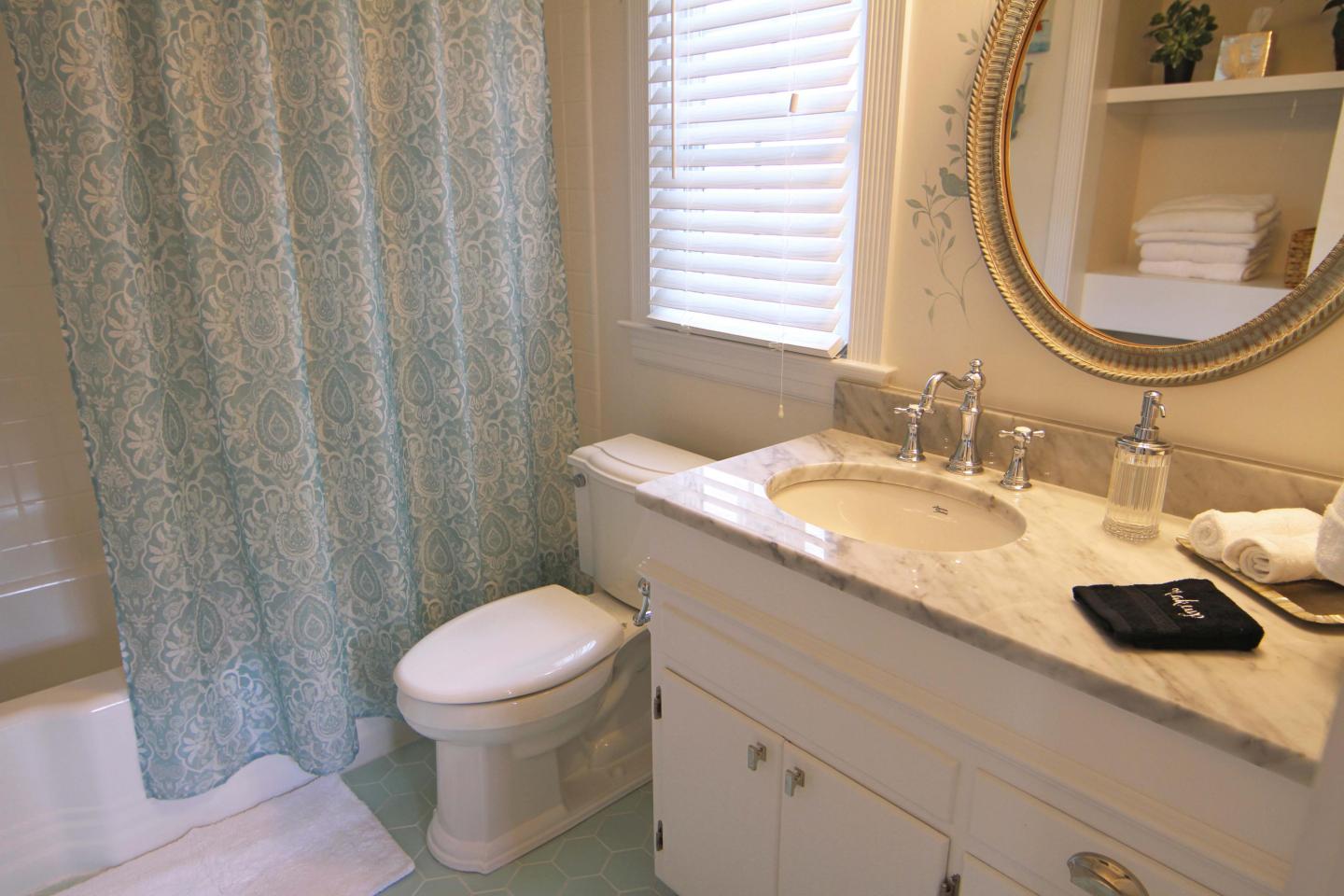 Room 2 Bath