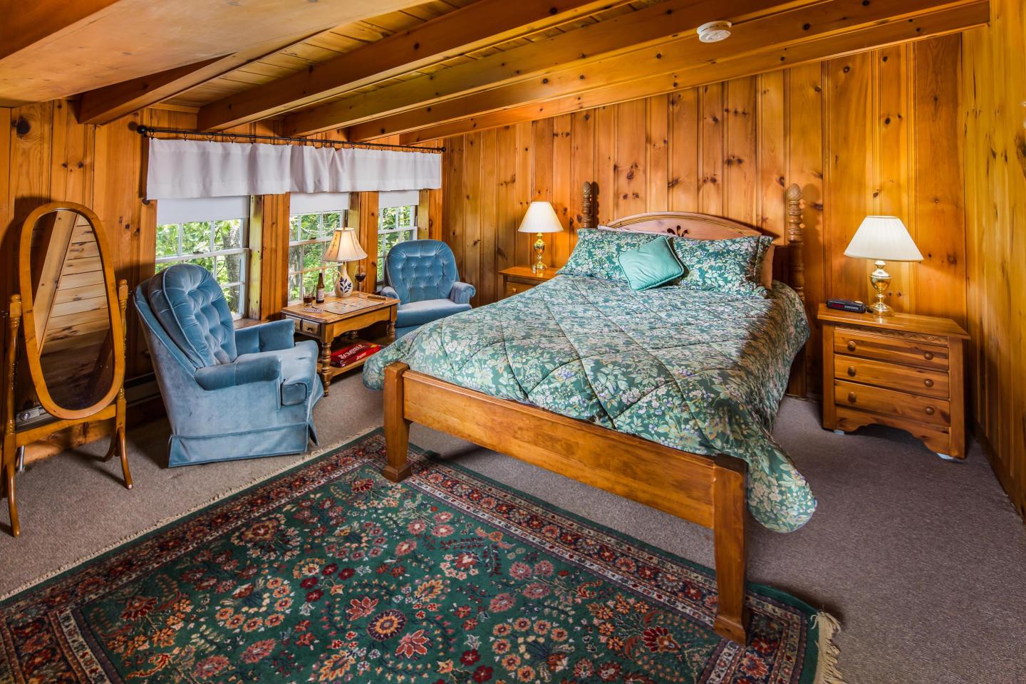 Carriage House Room 6