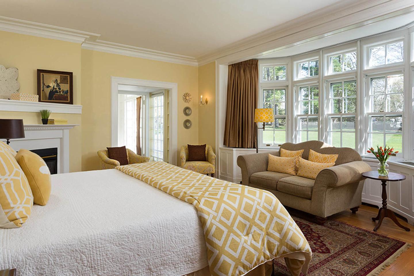 Four Chimneys Guest Room
