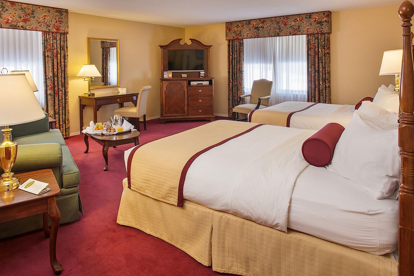 White Mountain Hotel and Resort - Guest Room