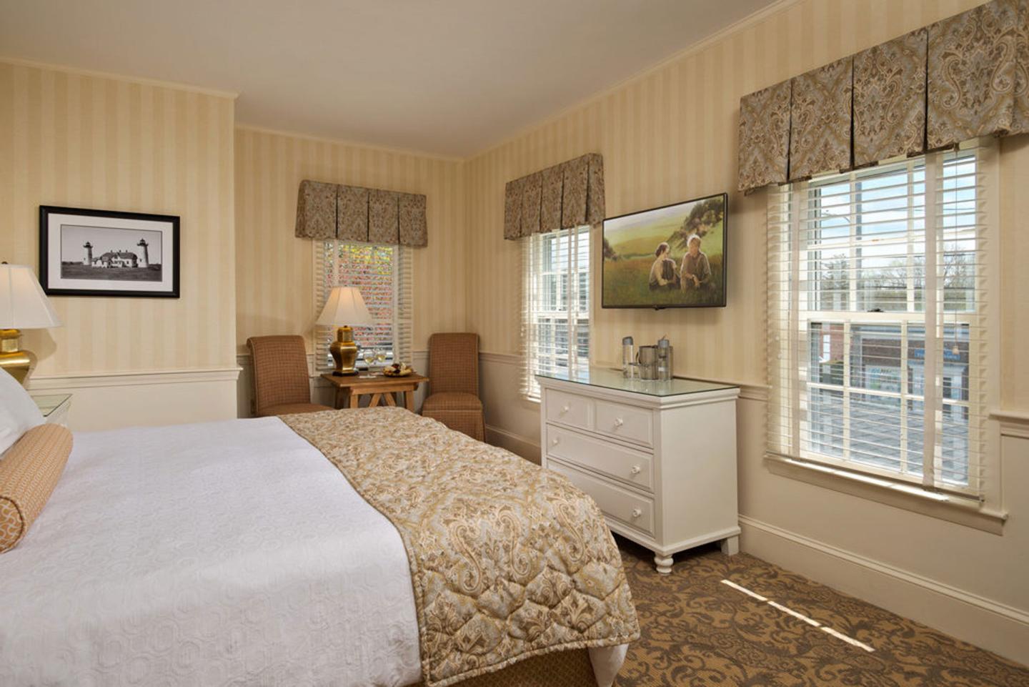 Chatham Wayside Inn - Guest Room