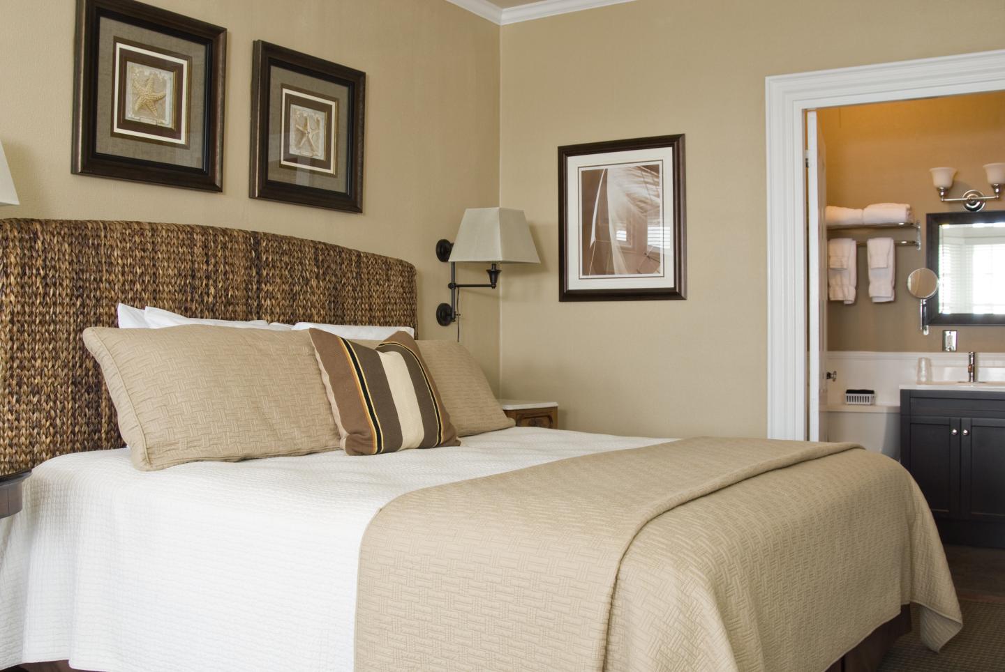 Topside Inn - Guest Room
