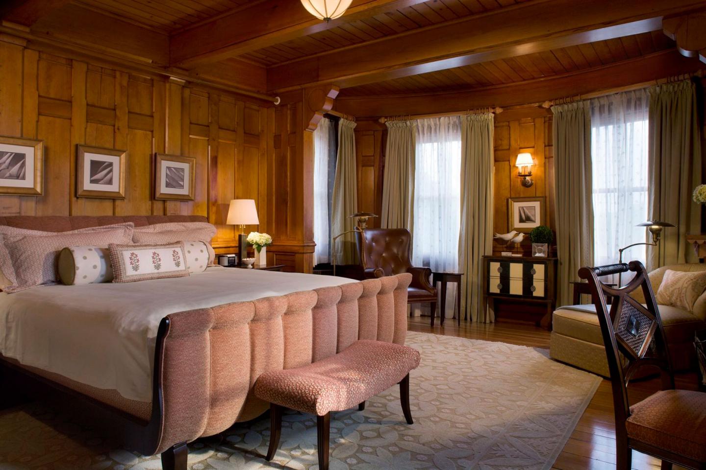 Castle Hill Inn - Guest Room