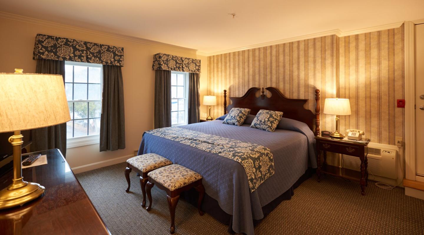 Sparhawk Oceanfront Resort - Guest Room