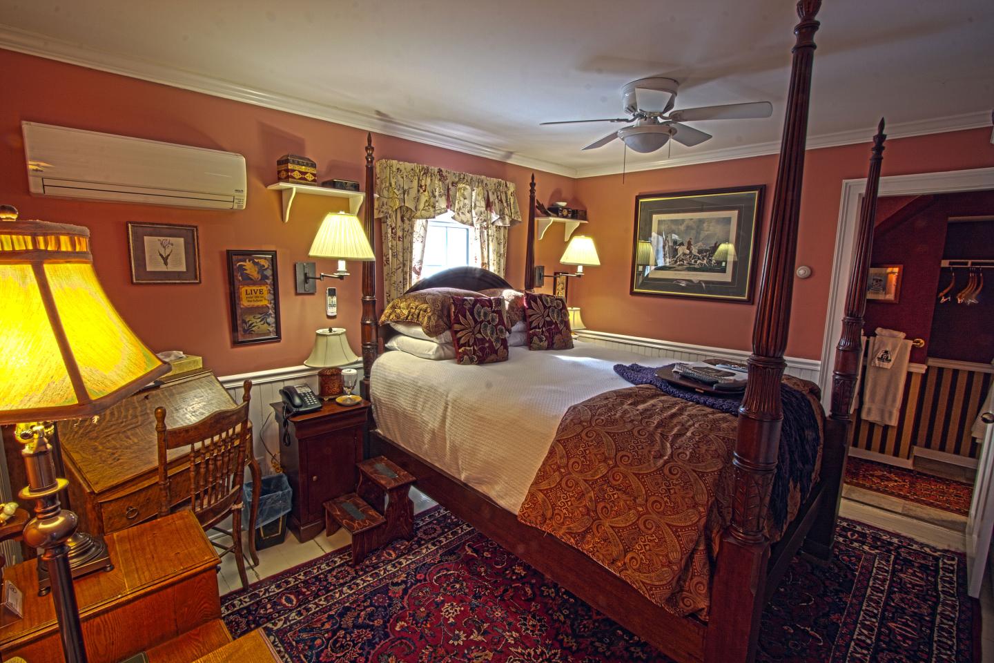 Phineas Swann Bed & Breakfast Inn - Guest Room