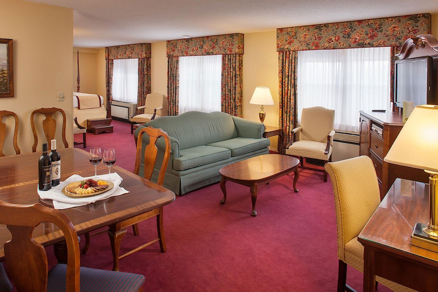 White Mountain Hotel and Resort - Suite