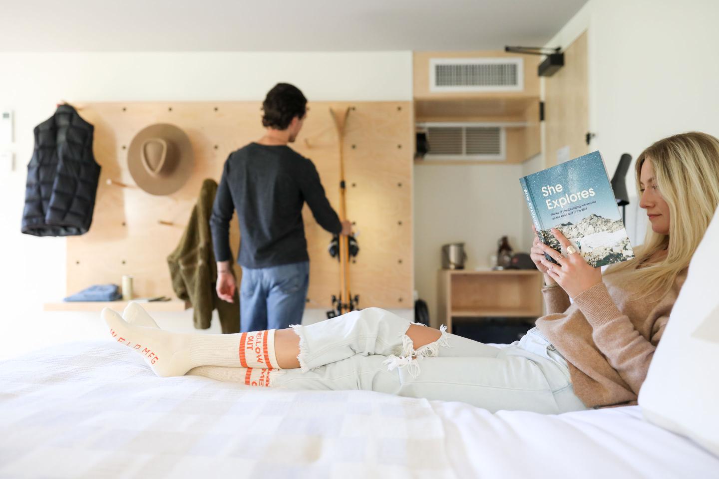 Guests relaxing in their room at Tälta Lodge