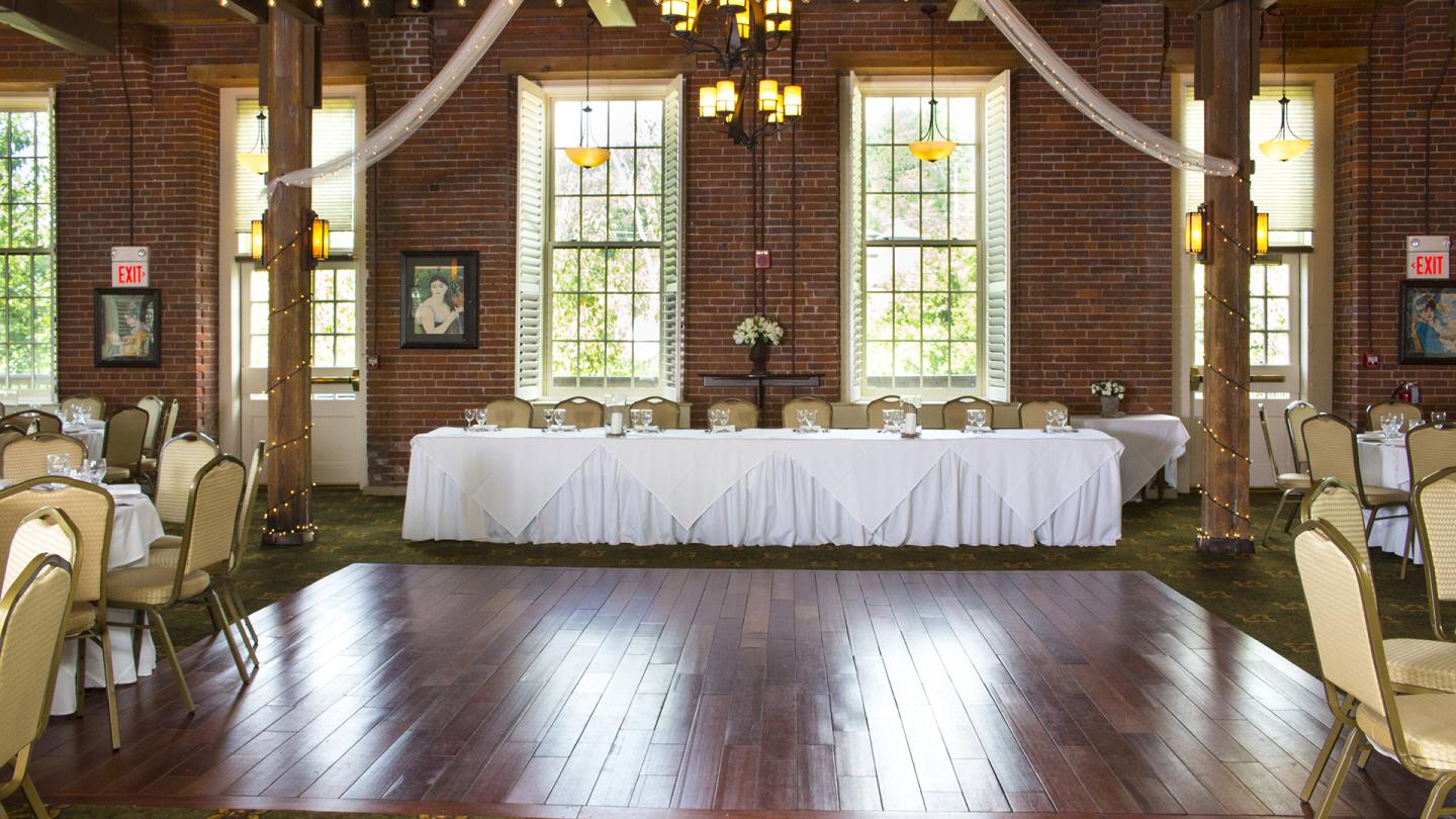 The Common Man Inn & Restaurant - Sugar River Ballroom