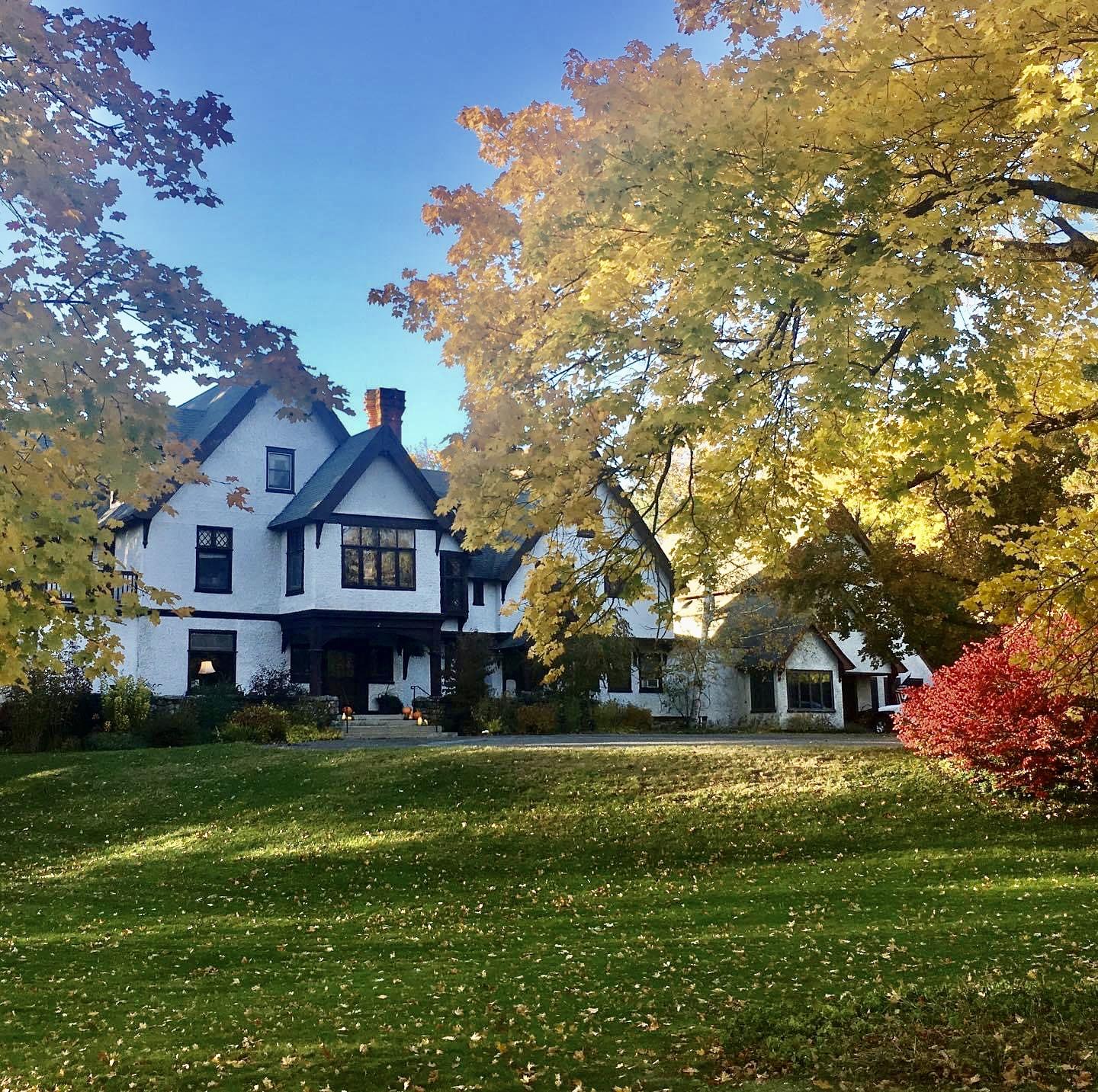 Leaf-peeping Manor House Inn Norfolk