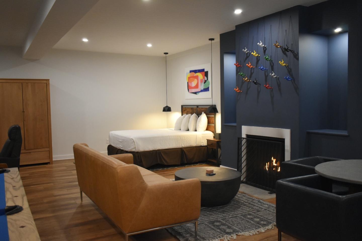 Interlaken Inn- Countryside Cave