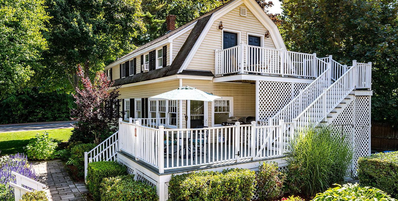 Our vacation rental that offers guests a full home feel with the hotel amenities.