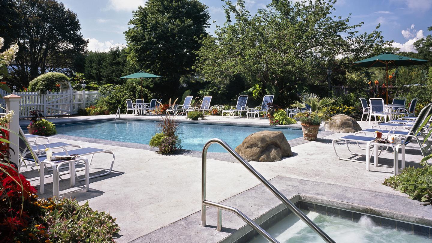 Dan'l Webster Outdoor Pool