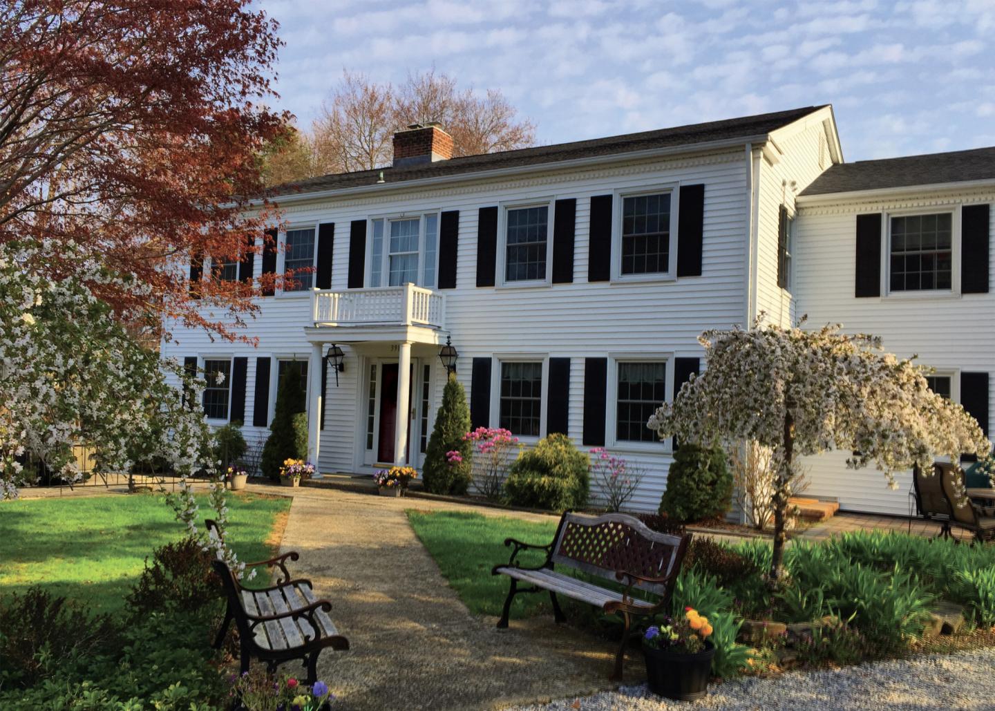 Madison, CT B&B Lodging Coastal Getaways and Vacations Homestead Bed & Breakkfast