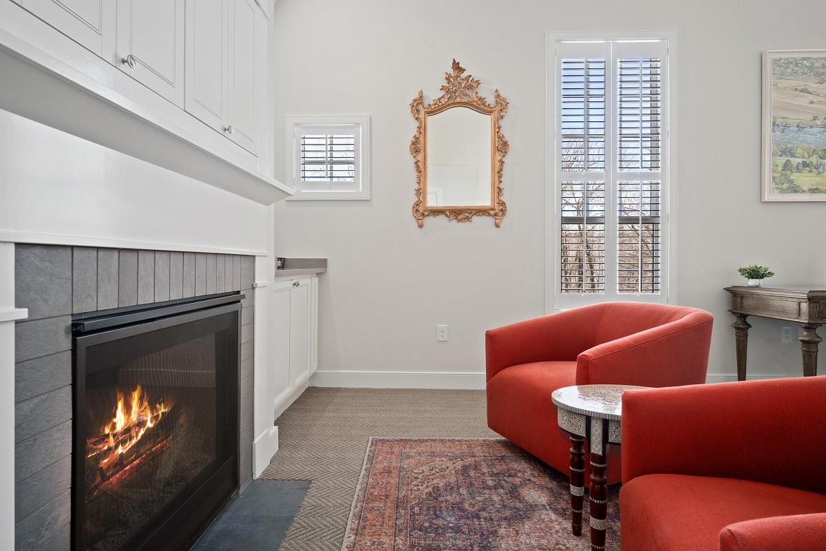 In-room gas fire place