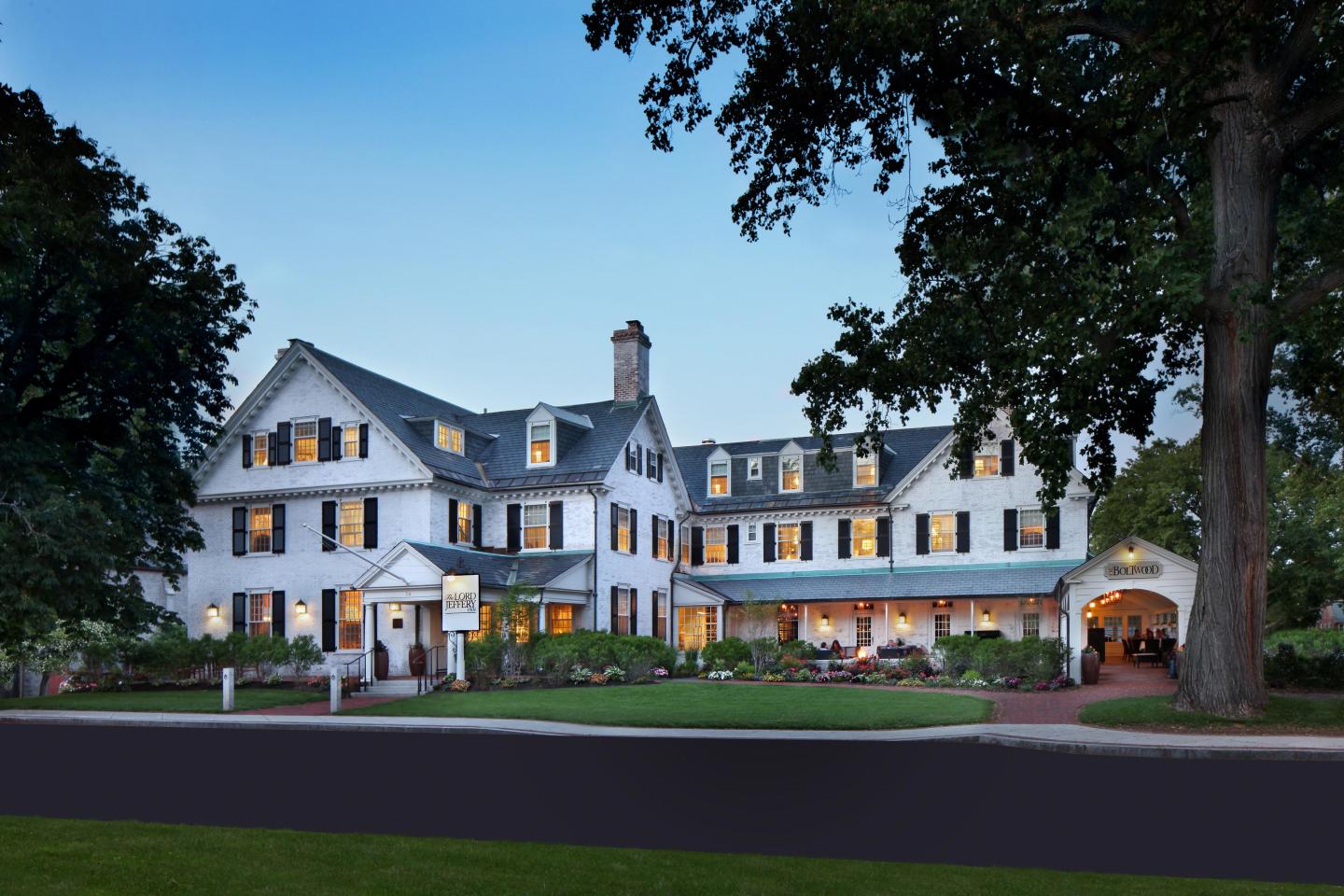 Lord Jeffery Inn
