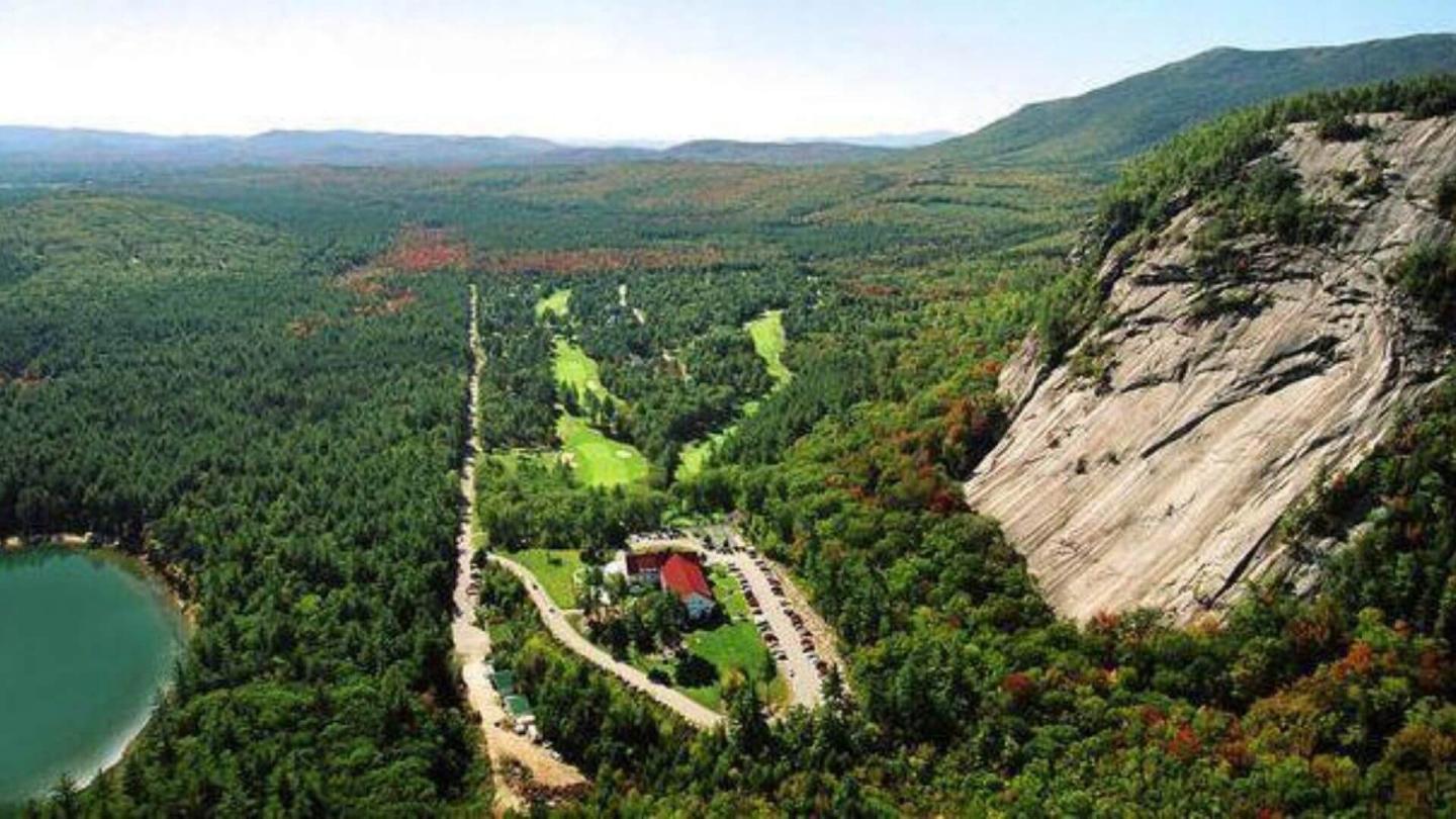 new-hampshire-fall-getaways-white-mountain-hotel-and-resort