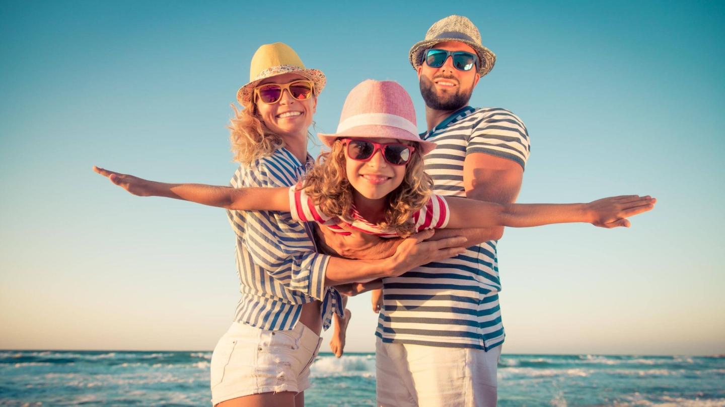 newport-harbor-hotel-and-marina-rhode-island-beach-destinations-featured