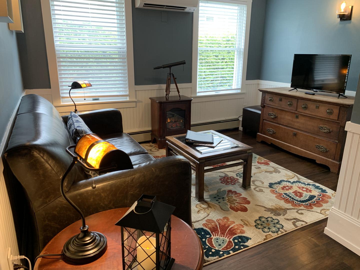 Snug Harbor Suite at Blue Harbor House Inn