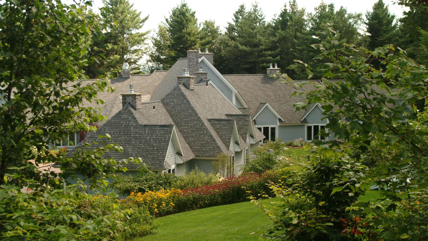 Stone Hill Inn North Wing in the Summer