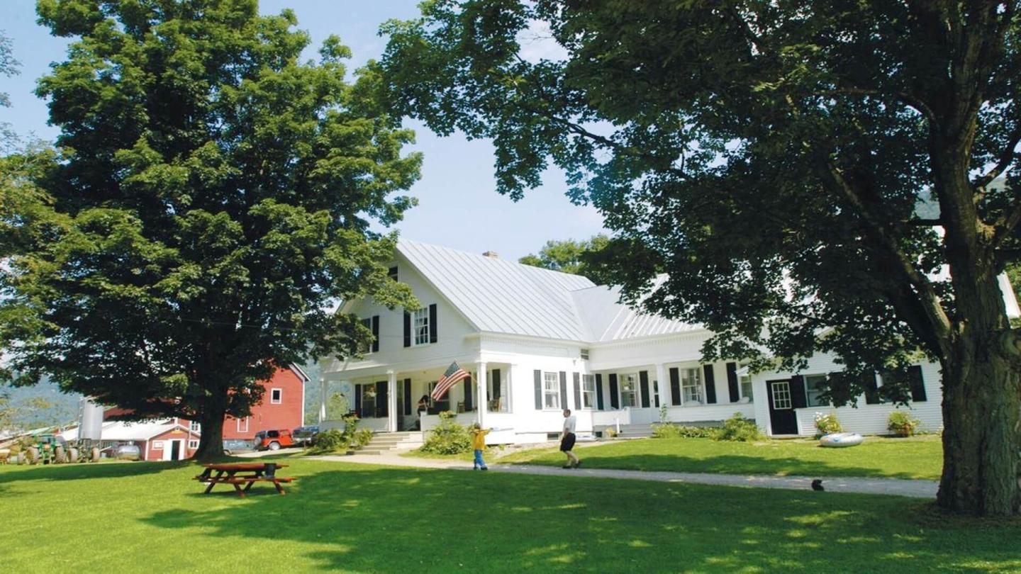 Liberty Hill Farm Inn (Rochester)
