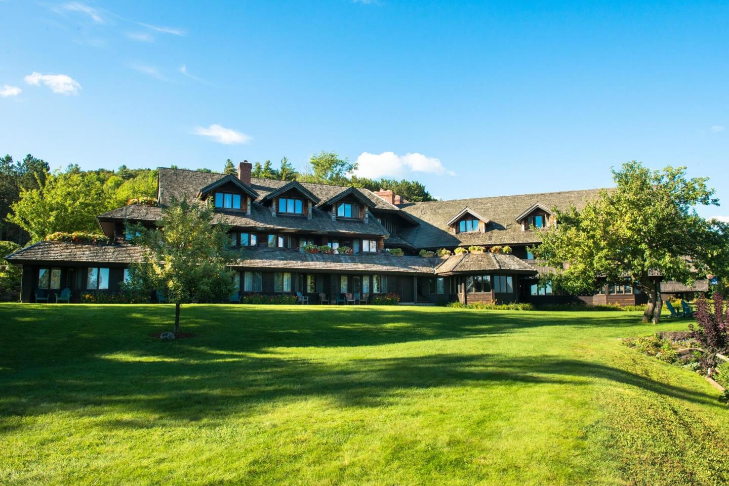 vermont-pet-friendly-lodging-trapp-family-lodge