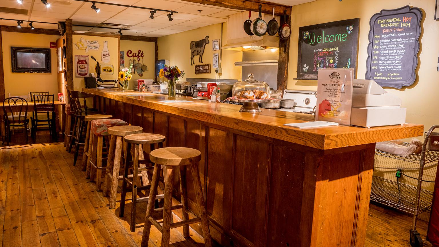 The Common Man Inn & Spa - Rise & Shine Cafe