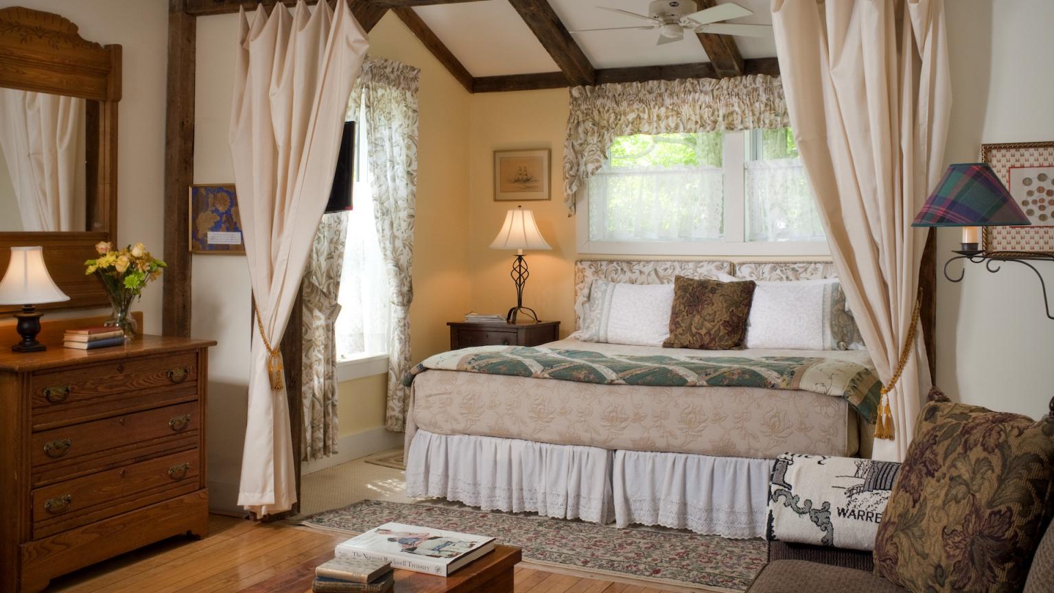 The Allen Suite at West Hill House B&B