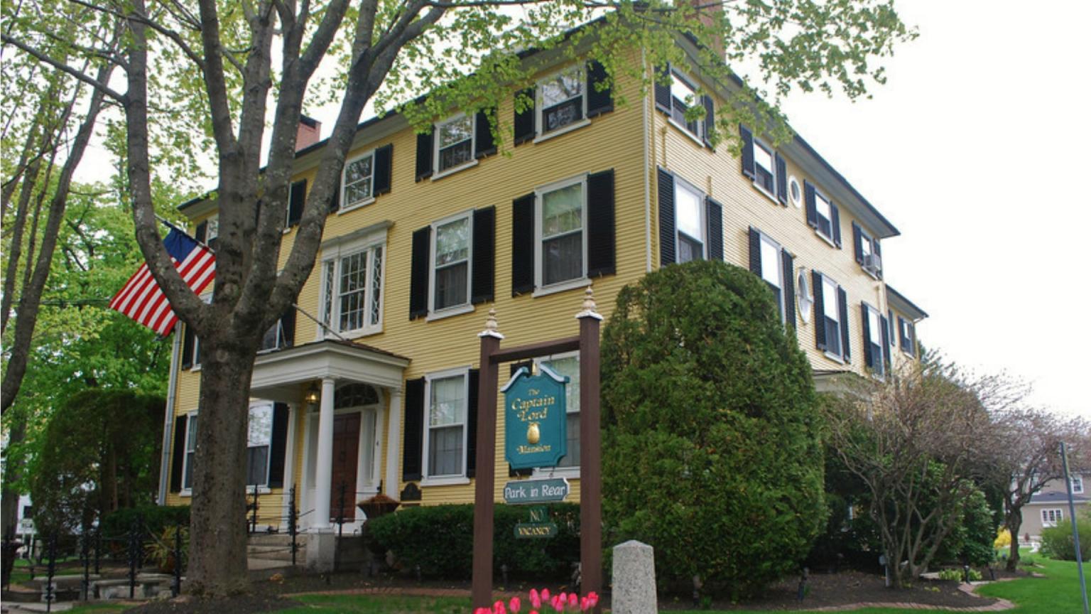 Captain Lord Mansion Exterior