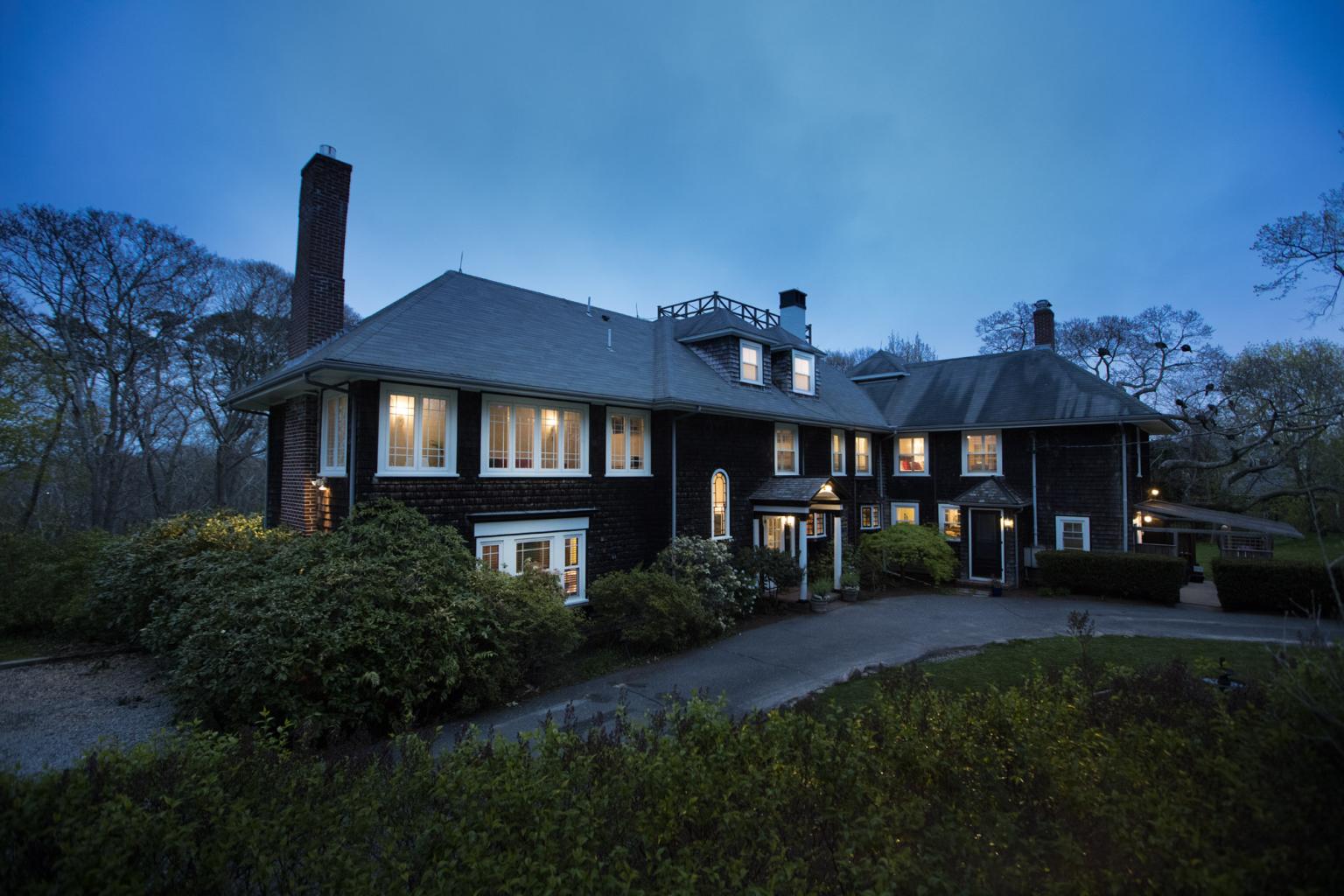 Award Winning Martha's Vineyard Hotel, Nobnocket Boutique Inn