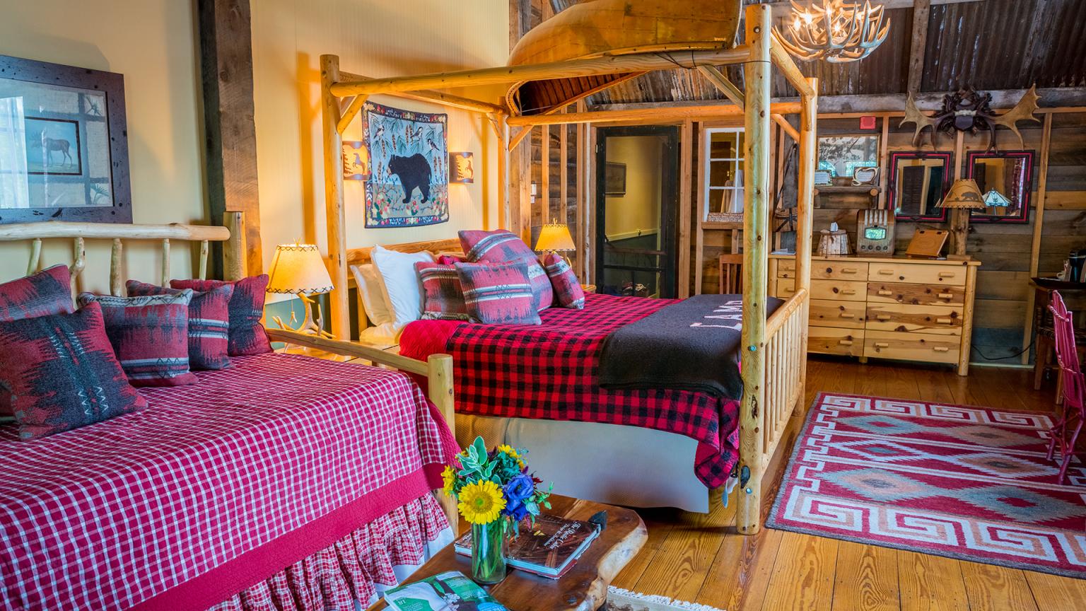 The Common Man Inn & Spa - Suites/Rooms - Camp
