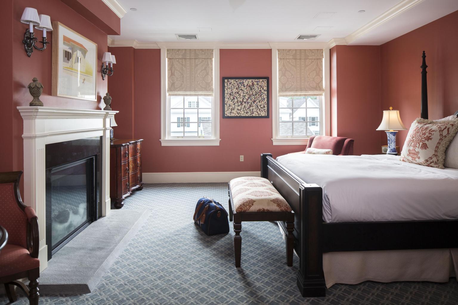 DELAMAR Southport Superior King Guestroom