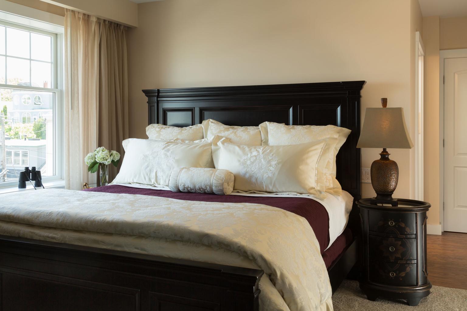 Executive Suite Bedroom