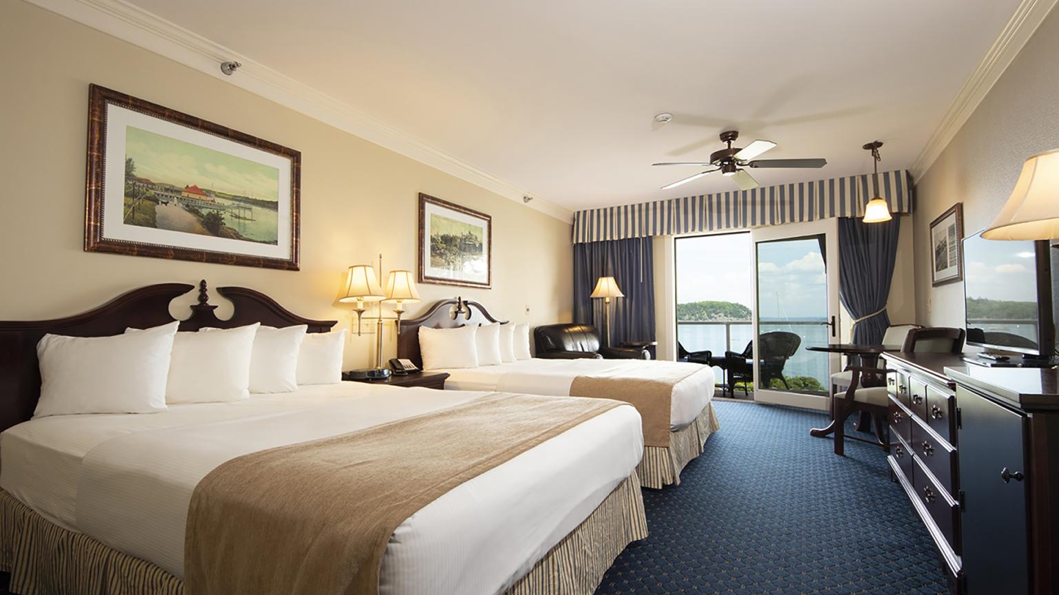 Bar Harbor Inn | Queen Double Deck